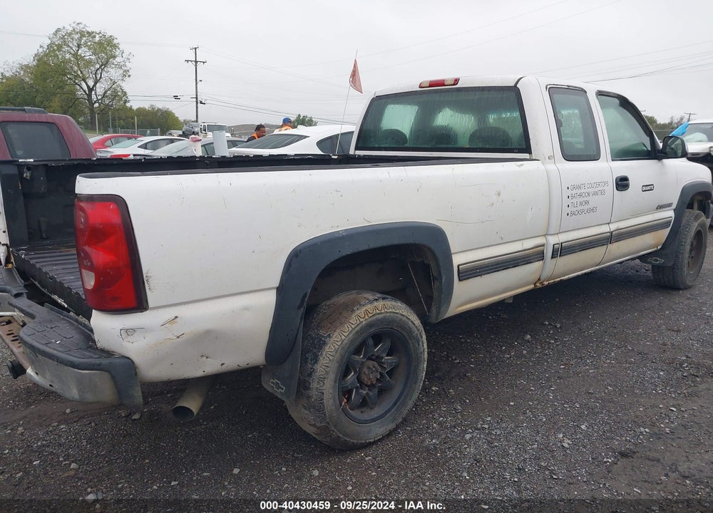 2002 CHEVROLET SILVERADO 2500HD LS VIN: 1GCHC29U42E279843