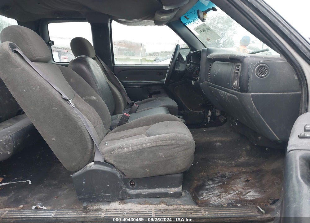 2002 CHEVROLET SILVERADO 2500HD LS VIN: 1GCHC29U42E279843