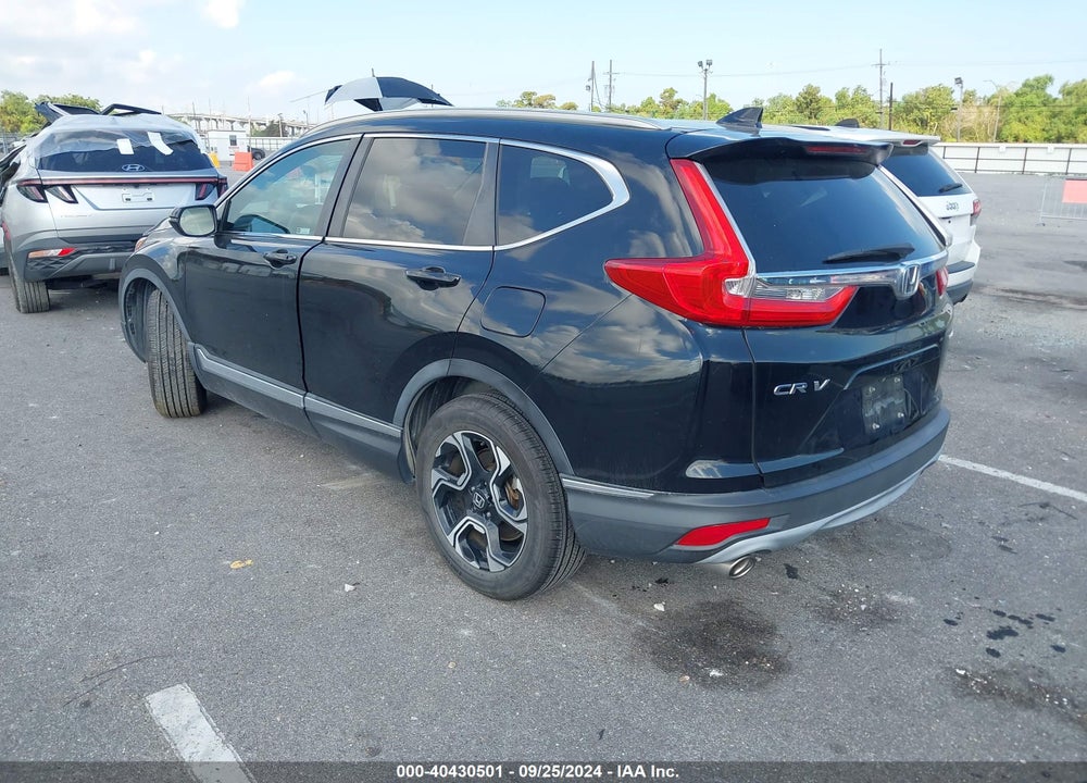 2018 HONDA CR-V TOURING VIN: 7FARW1H90JE054145