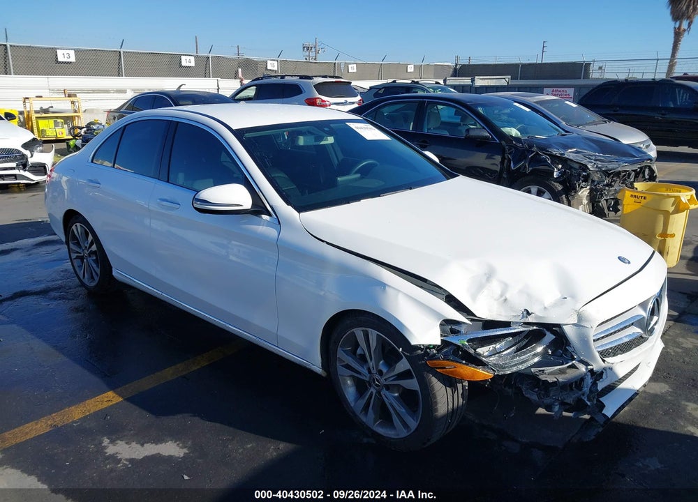 2017 MERCEDES-BENZ C 300 LUXURY/SPORT VIN: 55SWF4JB9HU211760