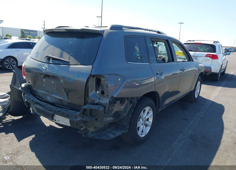 2011 TOYOTA HIGHLANDER BASE V6 VIN: 5TDZK3EHXBS037283