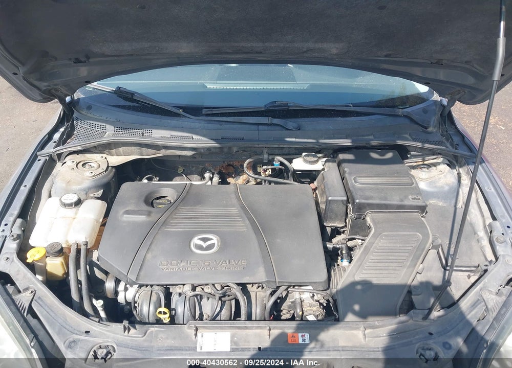 2005 MAZDA 3 S VIN: JM1BK343X51283050