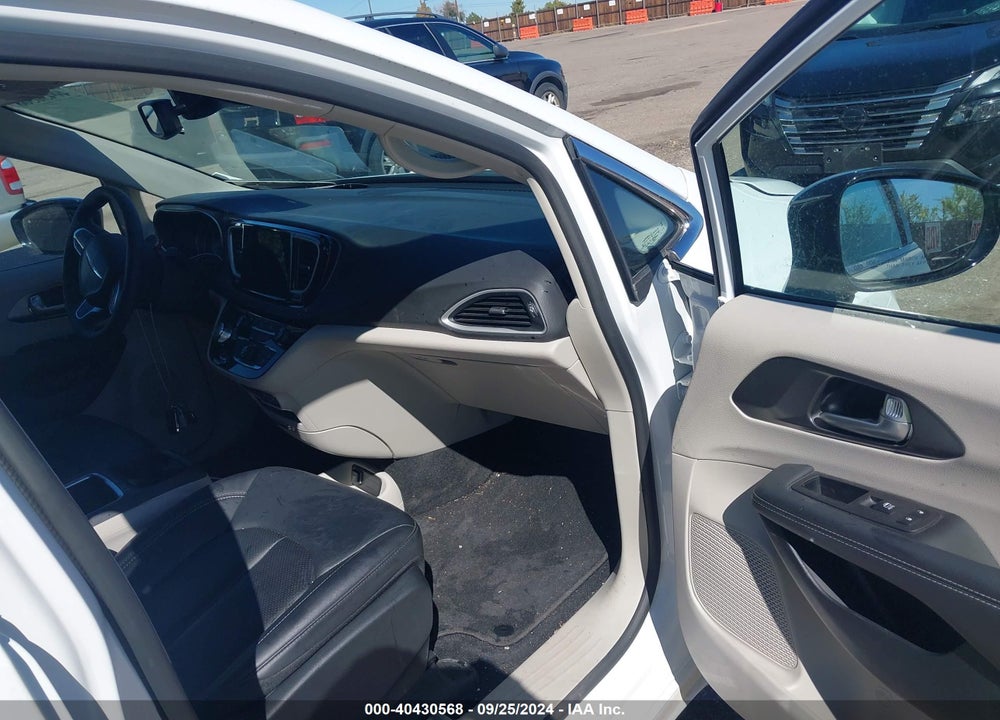 2024 CHRYSLER PACIFICA TOURING L VIN: 2C4RC1BGXRR165524