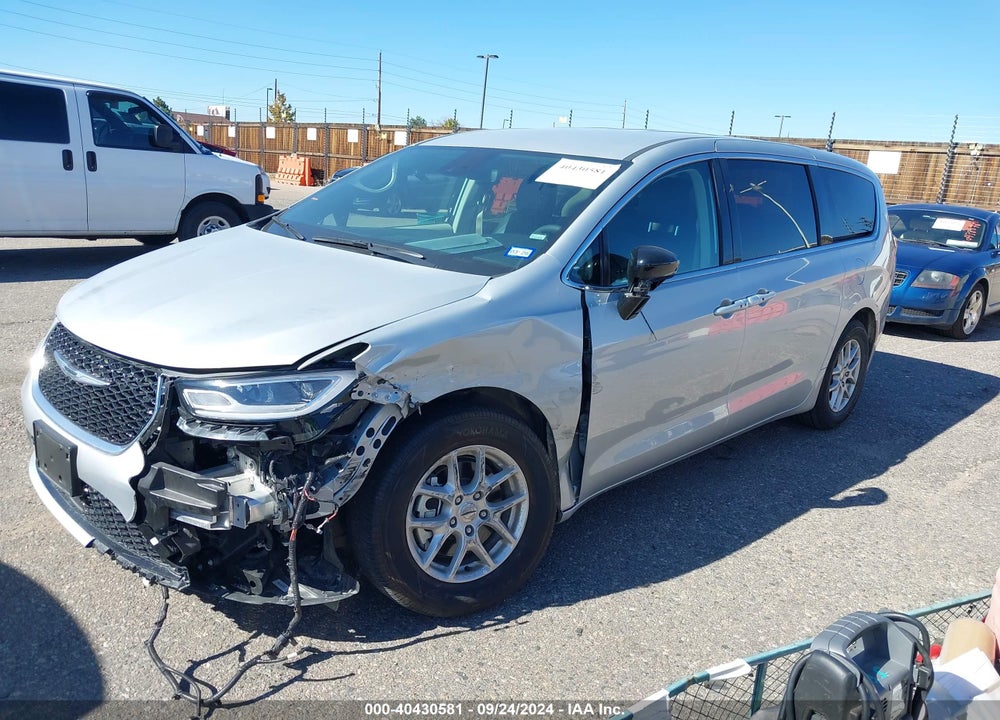 2024 CHRYSLER PACIFICA TOURING L VIN: 2C4RC1BG3RR140044
