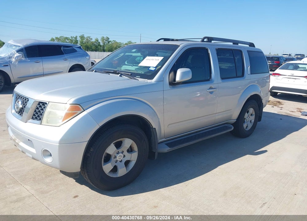 2005 NISSAN PATHFINDER SE VIN: 5N1AR18U35C741607