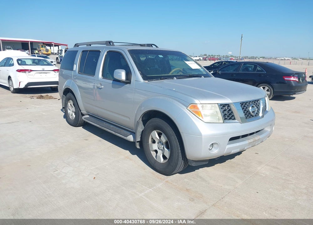 2005 NISSAN PATHFINDER SE VIN: 5N1AR18U35C741607