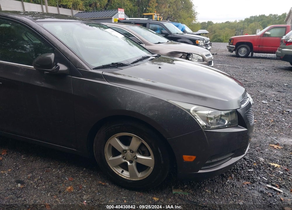 2014 CHEVROLET CRUZE 1LT AUTO VIN: 1G1PC5SB8E7235125