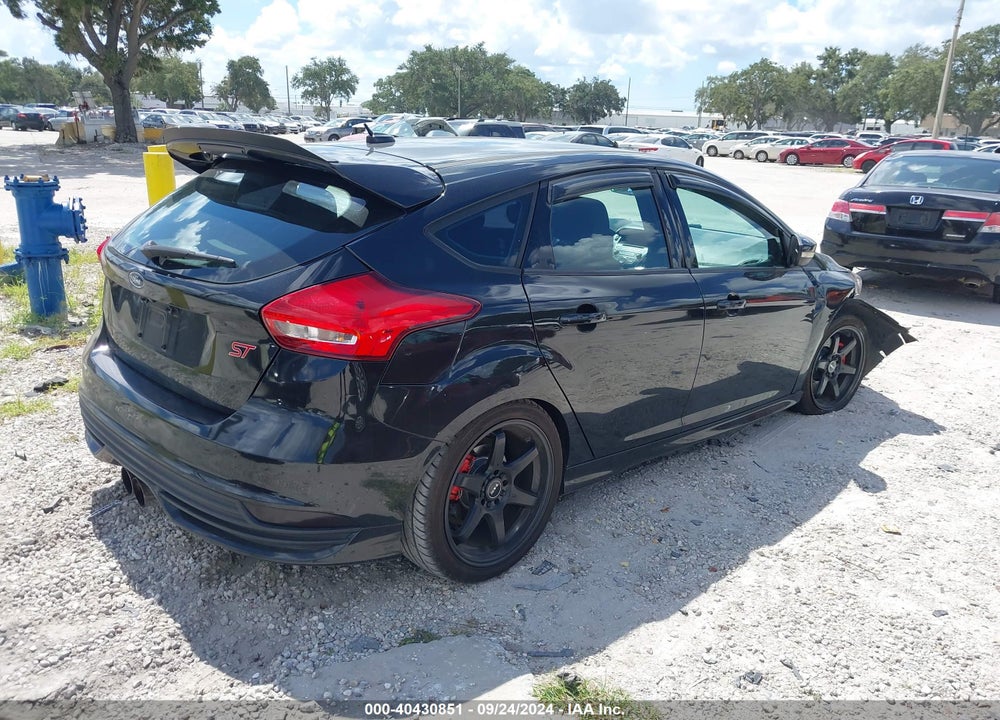 2015 FORD FOCUS ST VIN: 1FADP3L90FL339041