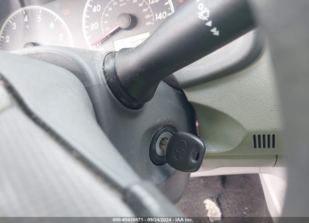 2009 TOYOTA COROLLA VIN: JTDBL40E59J046031