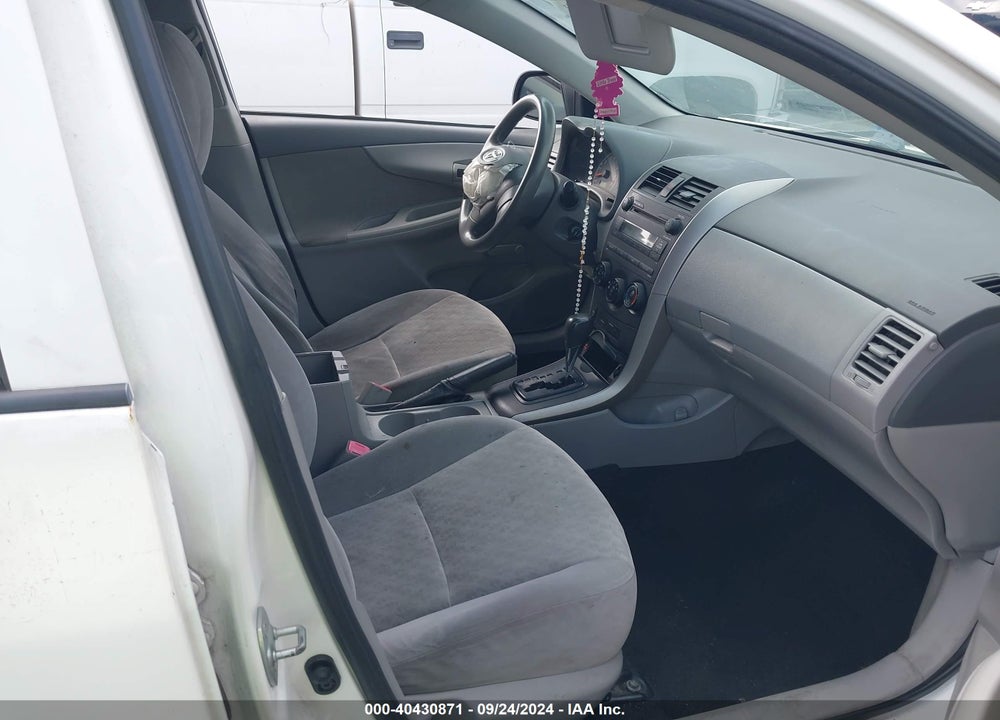2009 TOYOTA COROLLA VIN: JTDBL40E59J046031