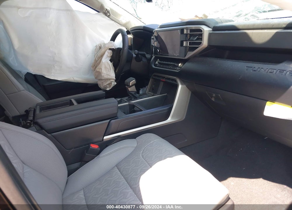 2024 TOYOTA TUNDRA SR5 VIN: 5TFLA5DB3RX201401