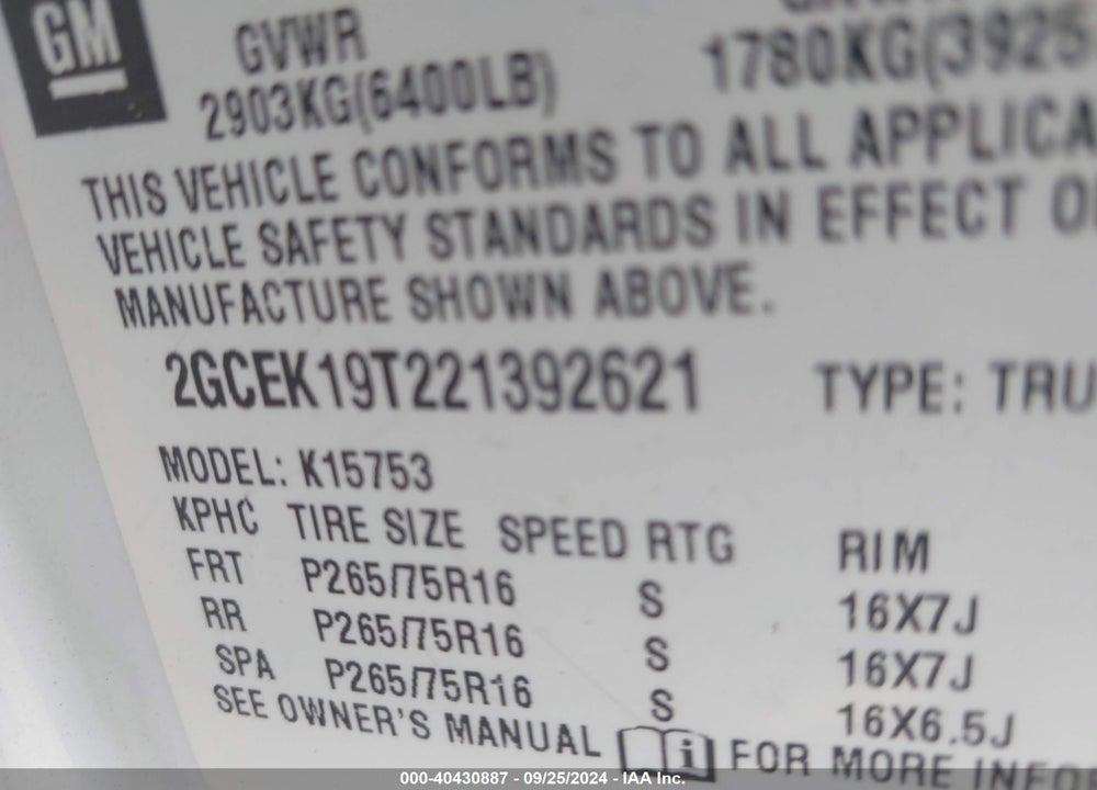2002 CHEVROLET SILVERADO 1500 LS VIN: 2GCEK19T221392621