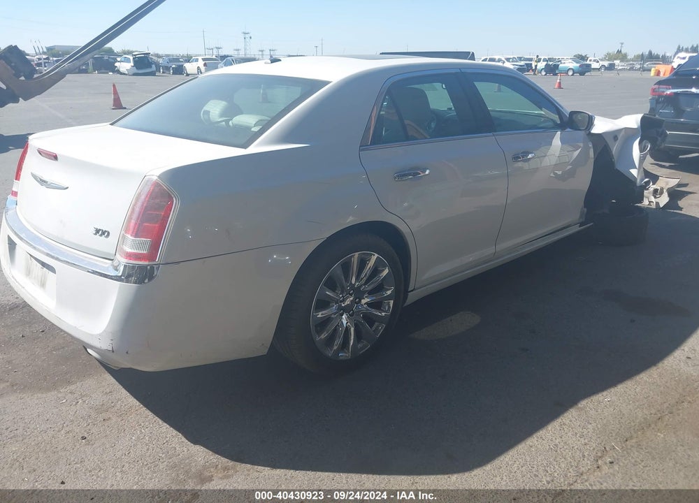 2013 CHRYSLER 300 MOTOWN VIN: 2C3CCAAG2DH738894