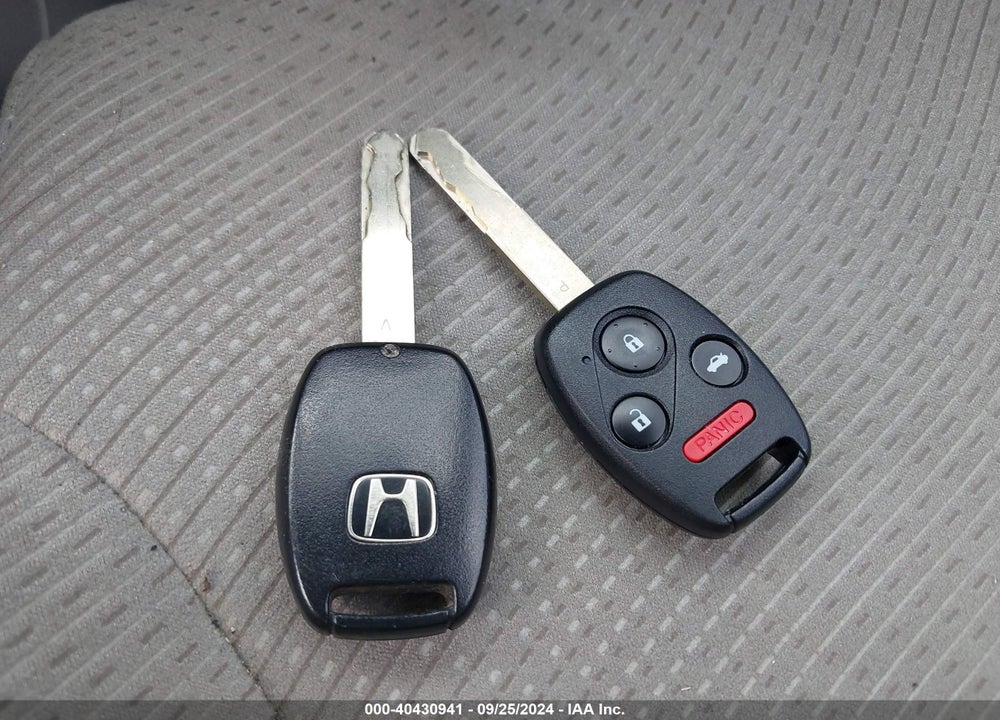 2013 HONDA CIVIC HYBRID VIN: 19XFB4F2XDE000413