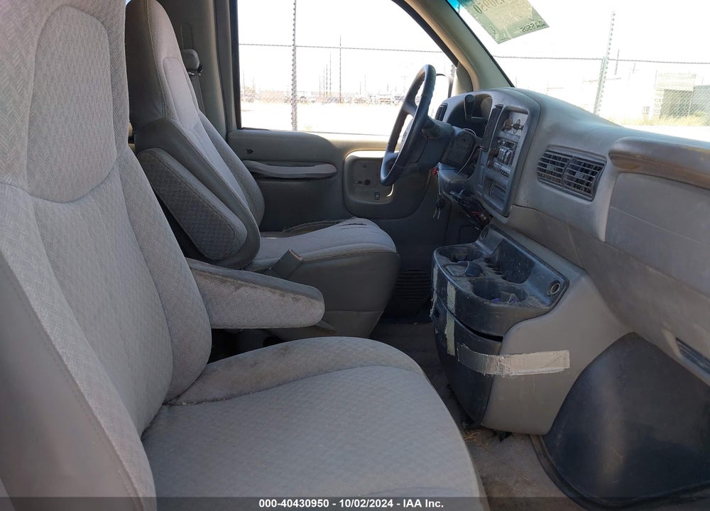 2000 CHEVROLET EXPRESS VIN: 1GAGG25R0Y1150783