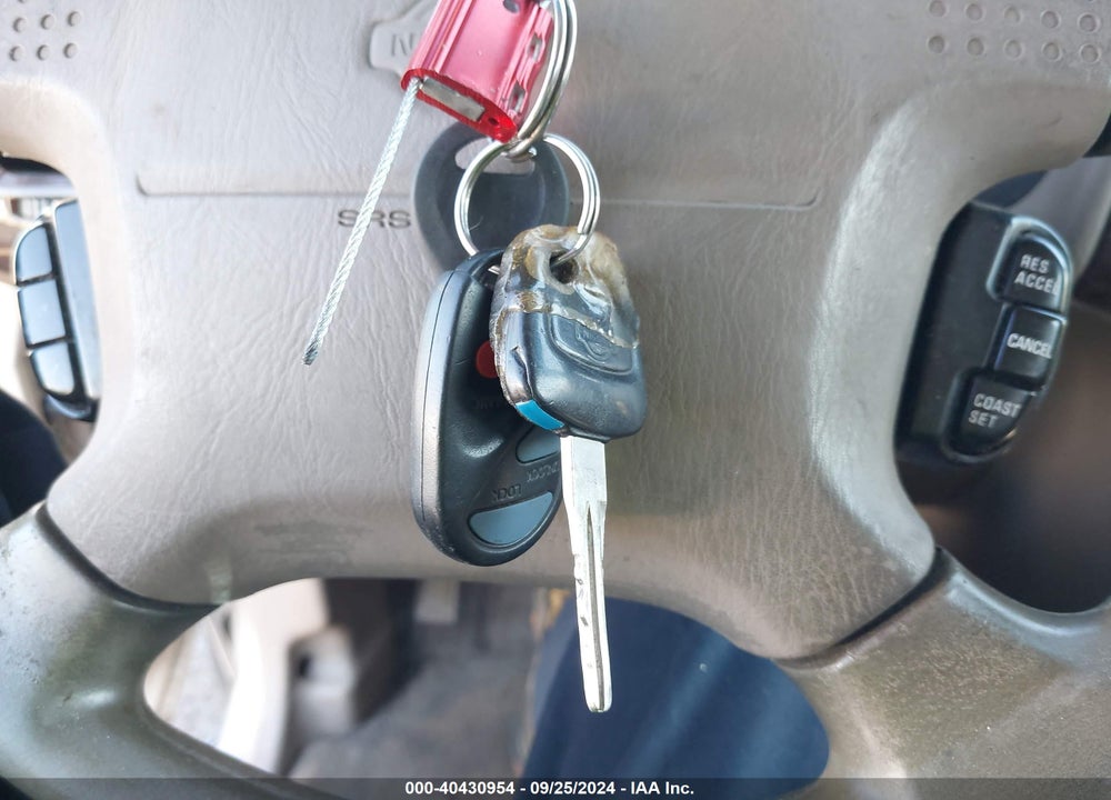 2001 NISSAN PATHFINDER LE VIN: JN8DR09XX1W566063