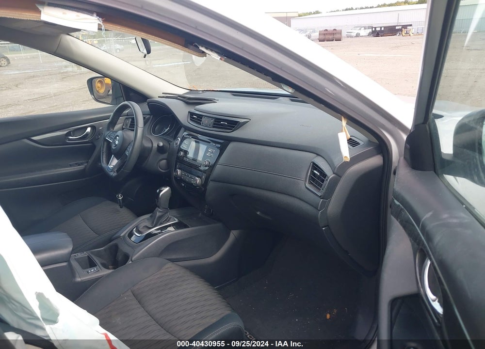 2017 NISSAN ROGUE SV VIN: 5N1AT2MTXHC857671