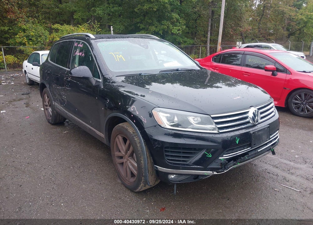 2016 VOLKSWAGEN TOUAREG VR6 LUX VIN: WVGEF9BP1GD002034