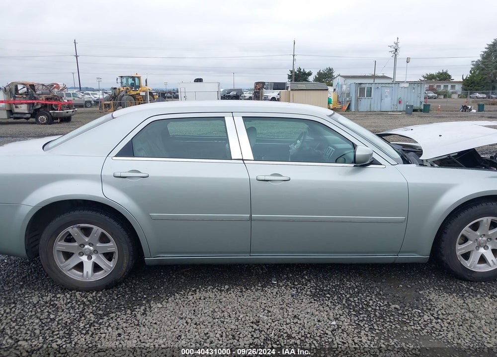 2005 CHRYSLER 300 TOURING VIN: 2C3JA53G85H108252