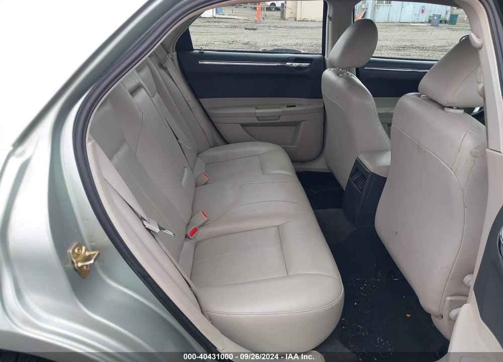 2005 CHRYSLER 300 TOURING VIN: 2C3JA53G85H108252