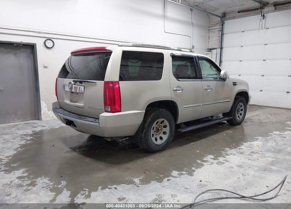 2008 CADILLAC ESCALADE STANDARD VIN: 1GYFK63898R197647