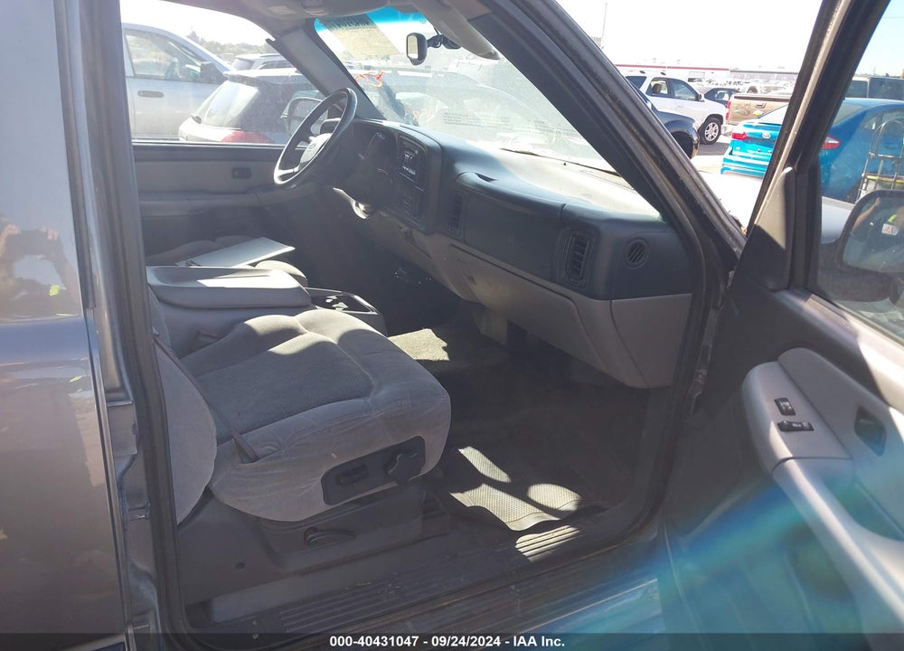 2001 CHEVROLET SUBURBAN 1500 LS VIN: 3GNFK16T91G133453