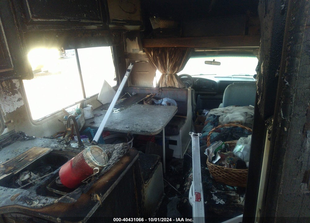 1995 FORD ECONOLINE E350 CUTAWAY VAN VIN: 1FDKE30G7SHA10937