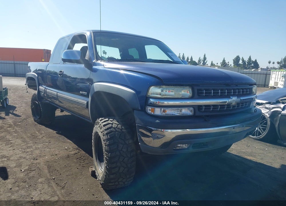 2001 CHEVROLET SILVERADO 1500 LS VIN: 1GCEK19T51E141041