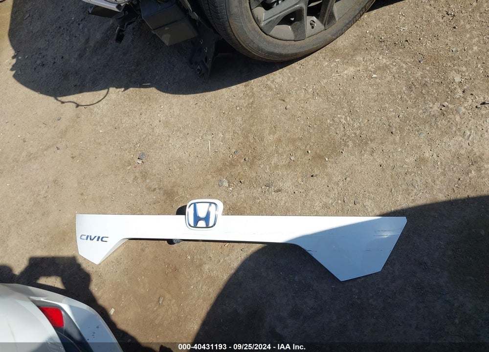 2018 HONDA CIVIC EX-T VIN: JHMFC1F3XJX015556