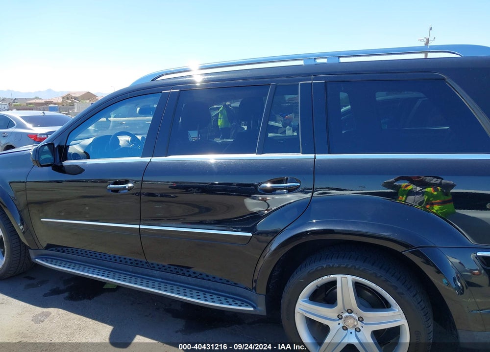 2010 MERCEDES-BENZ GL 550 4MATIC VIN: 4JGBF8GE6AA609303