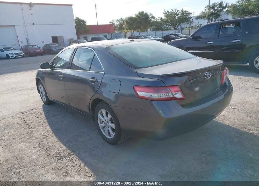 2011 TOYOTA CAMRY LE VIN: 4T1BF3EK8BU220092