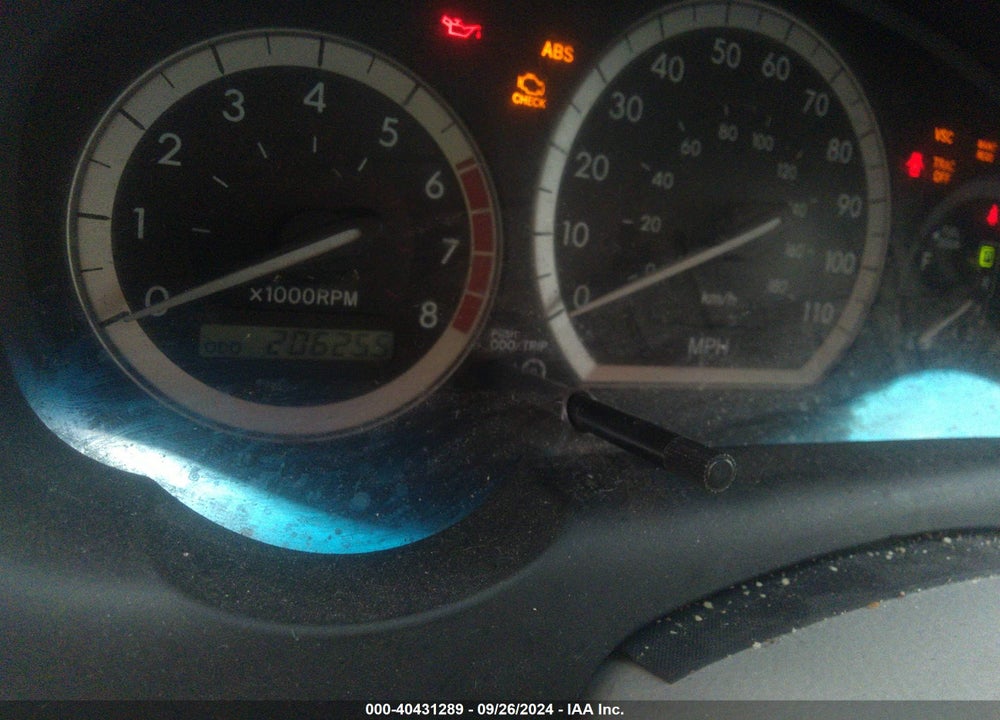 2004 TOYOTA SIENNA LE VIN: 5TDZA23C04S208677