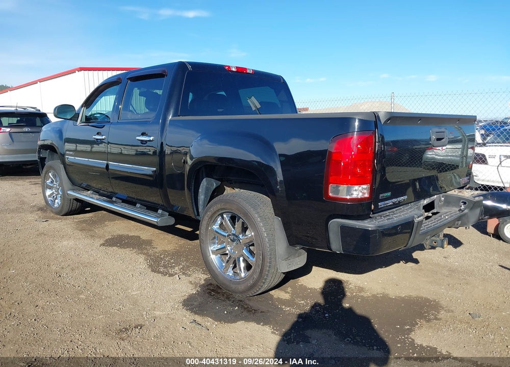 2011 GMC SIERRA 1500 DENALI VIN: 3GTP2XE29BG204449