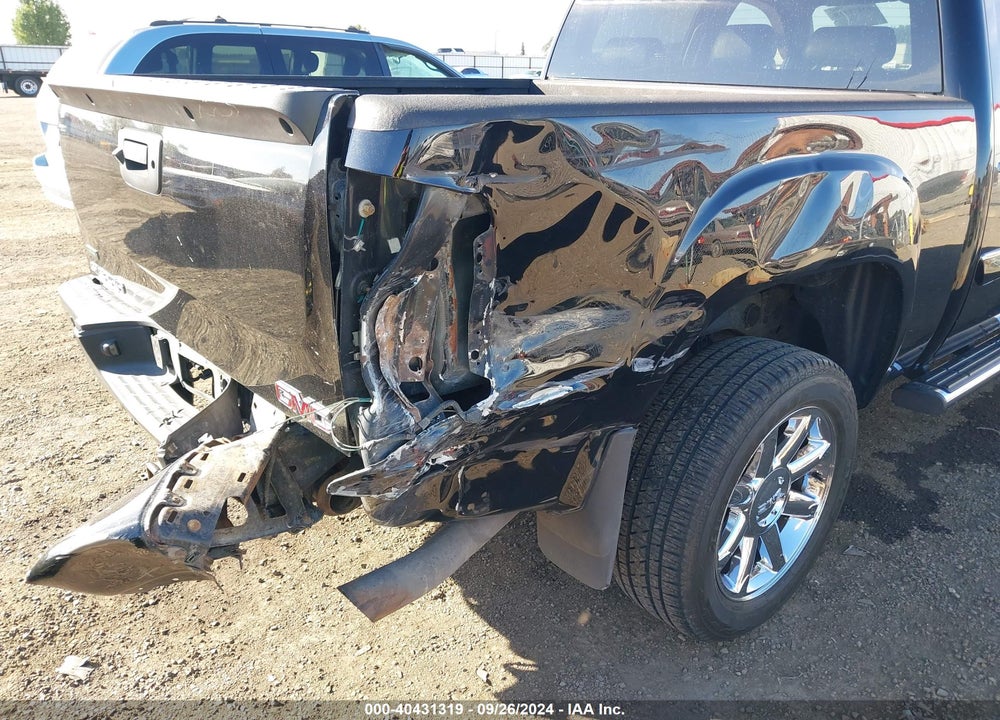 2011 GMC SIERRA 1500 DENALI VIN: 3GTP2XE29BG204449