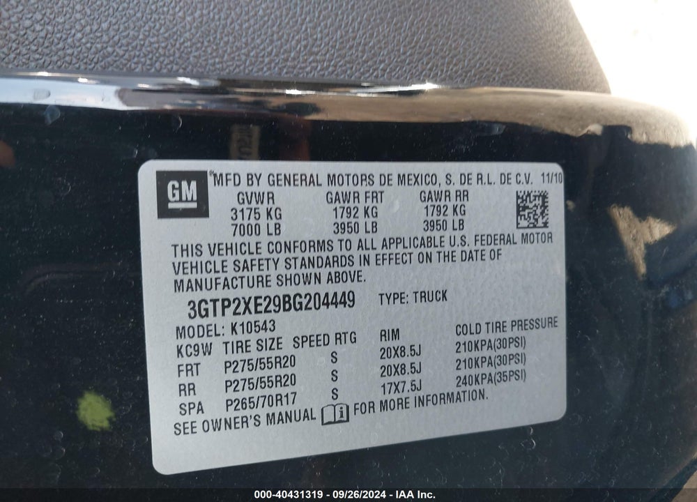 2011 GMC SIERRA 1500 DENALI VIN: 3GTP2XE29BG204449