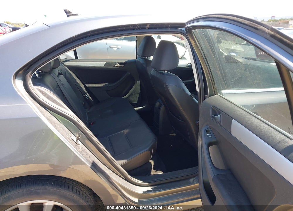 2013 VOLKSWAGEN JETTA 2.5L SE VIN: 3VWDX7AJXDM365041
