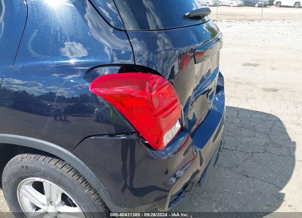 2021 CHEVROLET TRAX AWD LS VIN: KL7CJNSM5MB369063