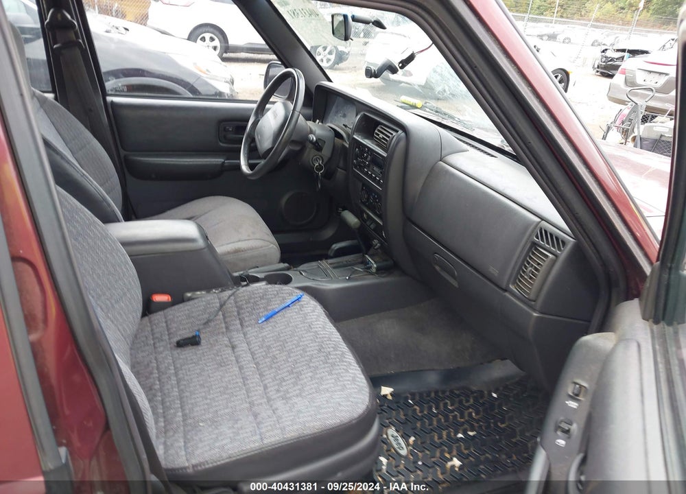 2000 JEEP CHEROKEE SPORT VIN: 1J4FF48S4YL266101