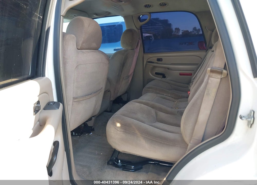 2005 GMC YUKON SLE VIN: 1GKEC13T45J137473