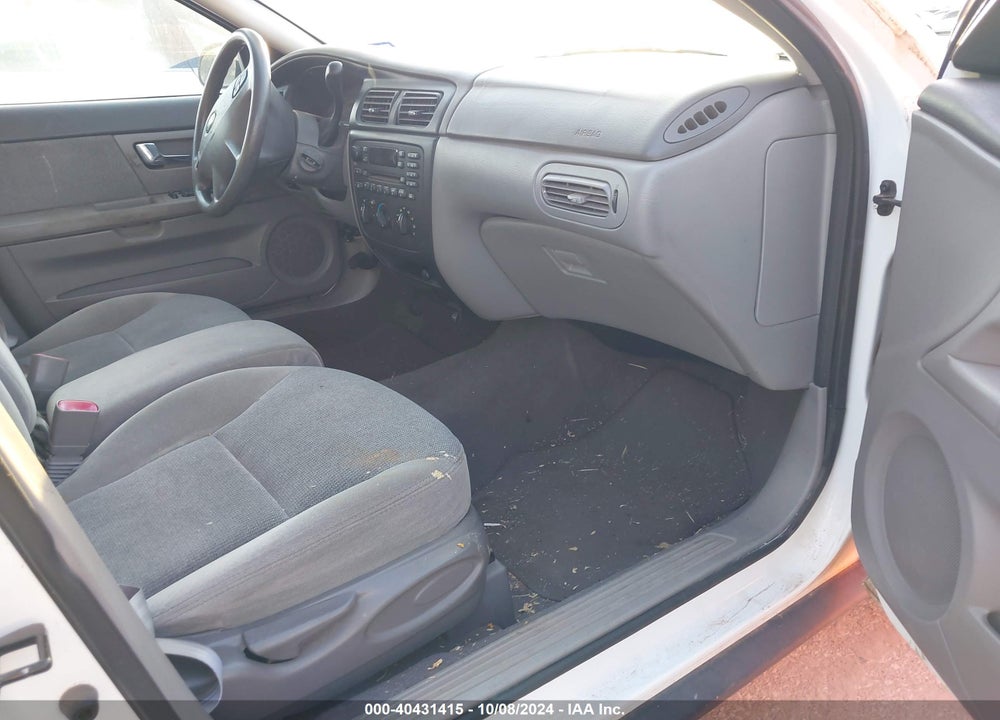2001 FORD TAURUS SE VIN: 1FAFP58U91A292422
