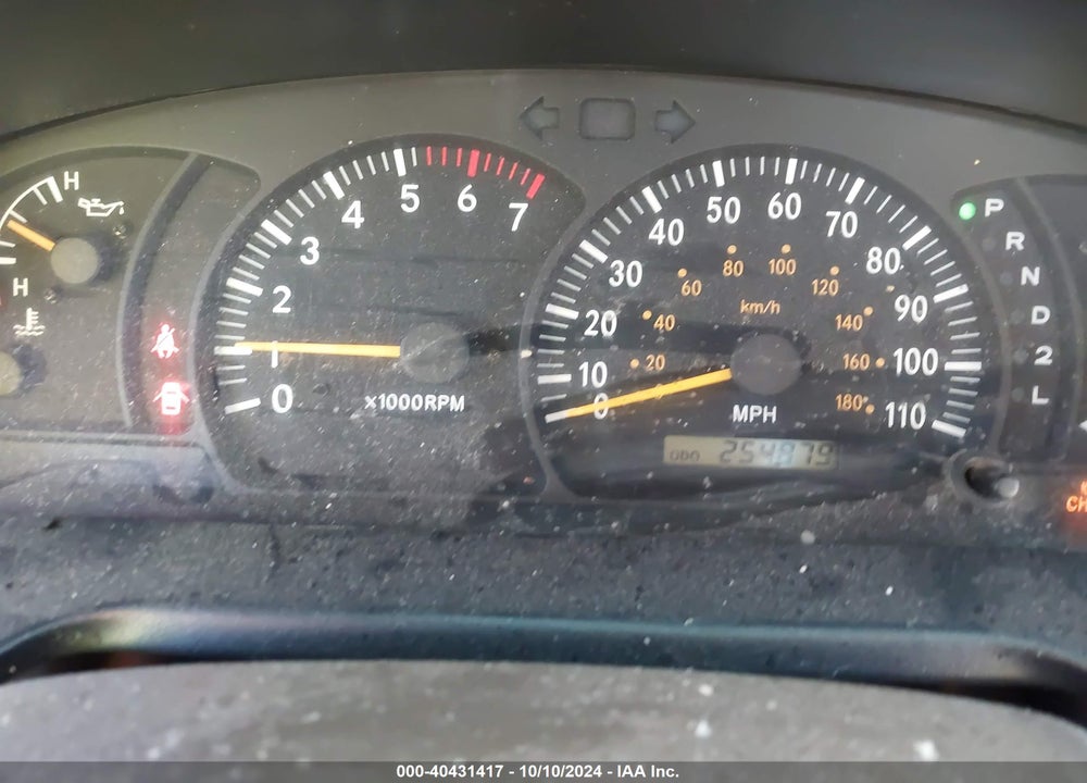 2002 TOYOTA TUNDRA SR5 V8 VIN: 5TBBT44172S303005