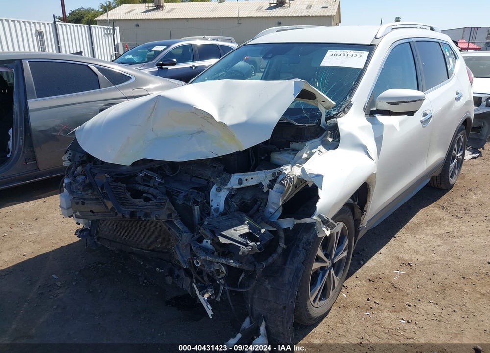 2019 NISSAN ROGUE SV VIN: JN8AT2MT3KW262675