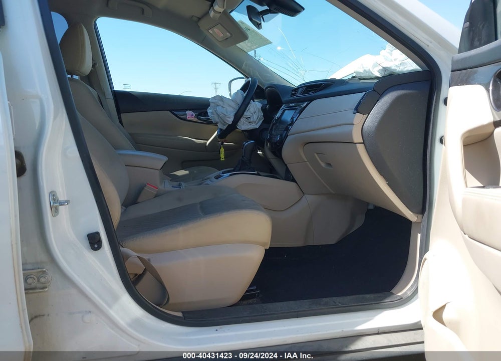2019 NISSAN ROGUE SV VIN: JN8AT2MT3KW262675