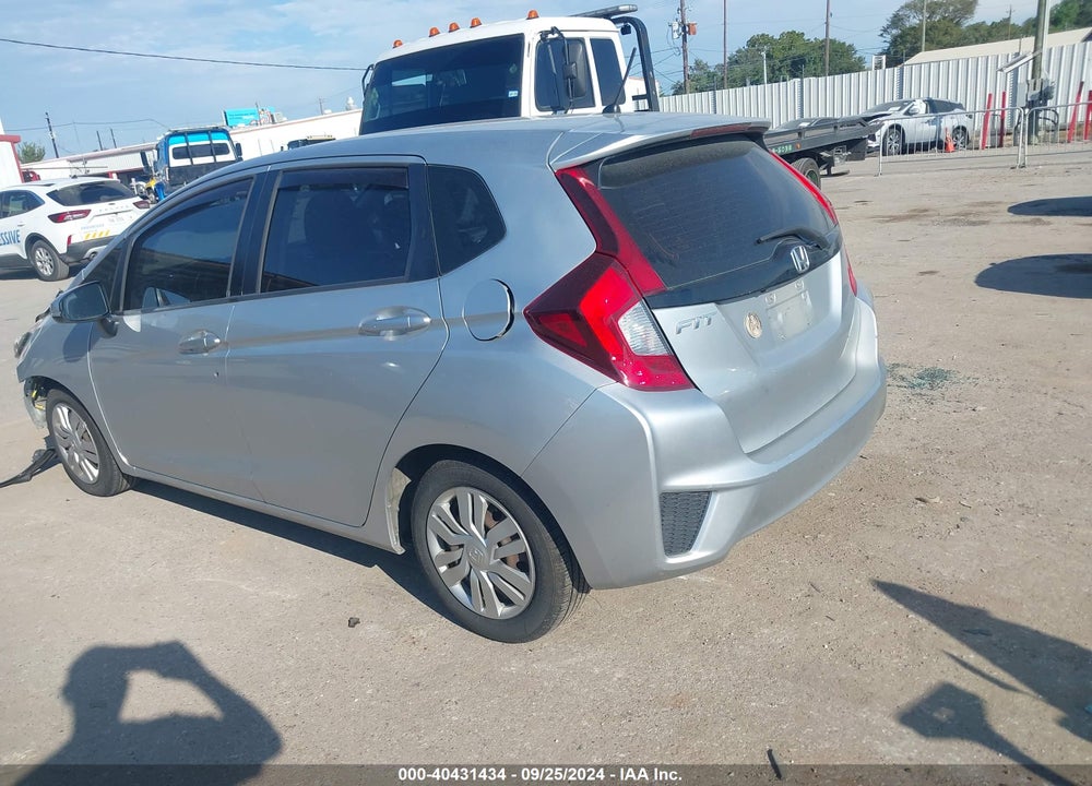 2015 HONDA FIT LX VIN: 3HGGK5H5XFM757789