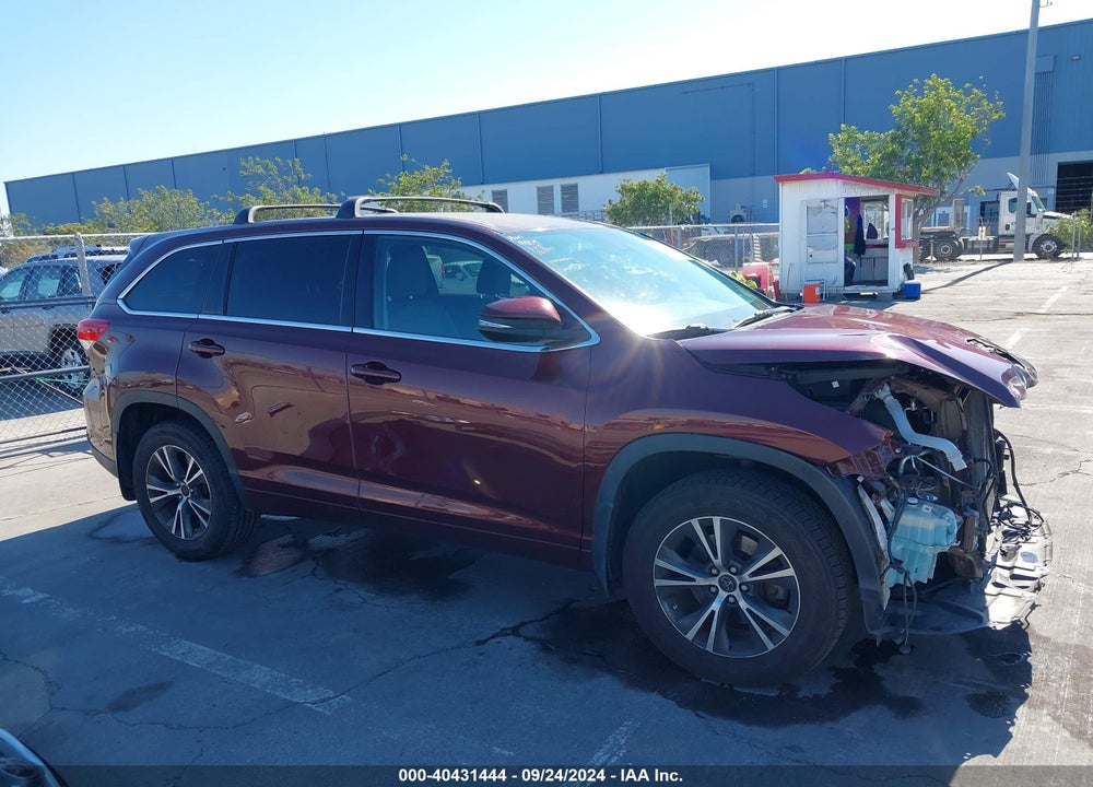 2017 TOYOTA HIGHLANDER LE VIN: 5TDBZRFH5HS467004