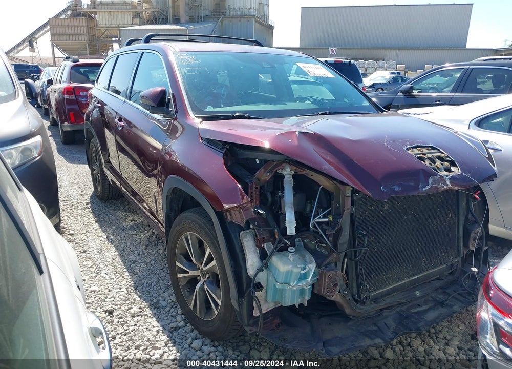 2017 TOYOTA HIGHLANDER LE VIN: 5TDBZRFH5HS467004