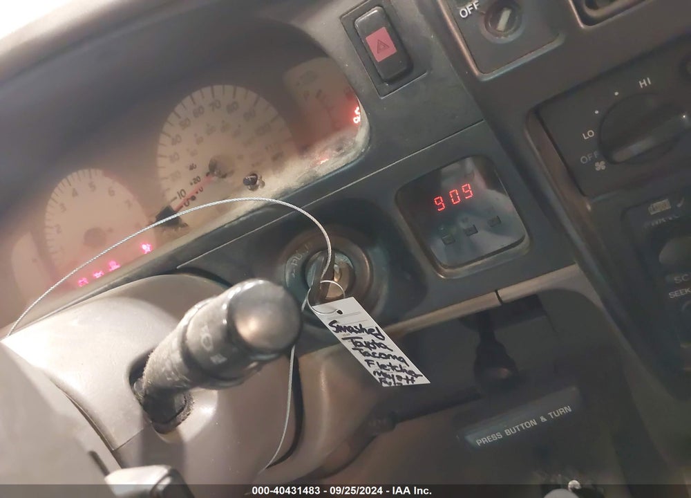 2002 TOYOTA TACOMA VIN: 5TEWM72N72Z022855