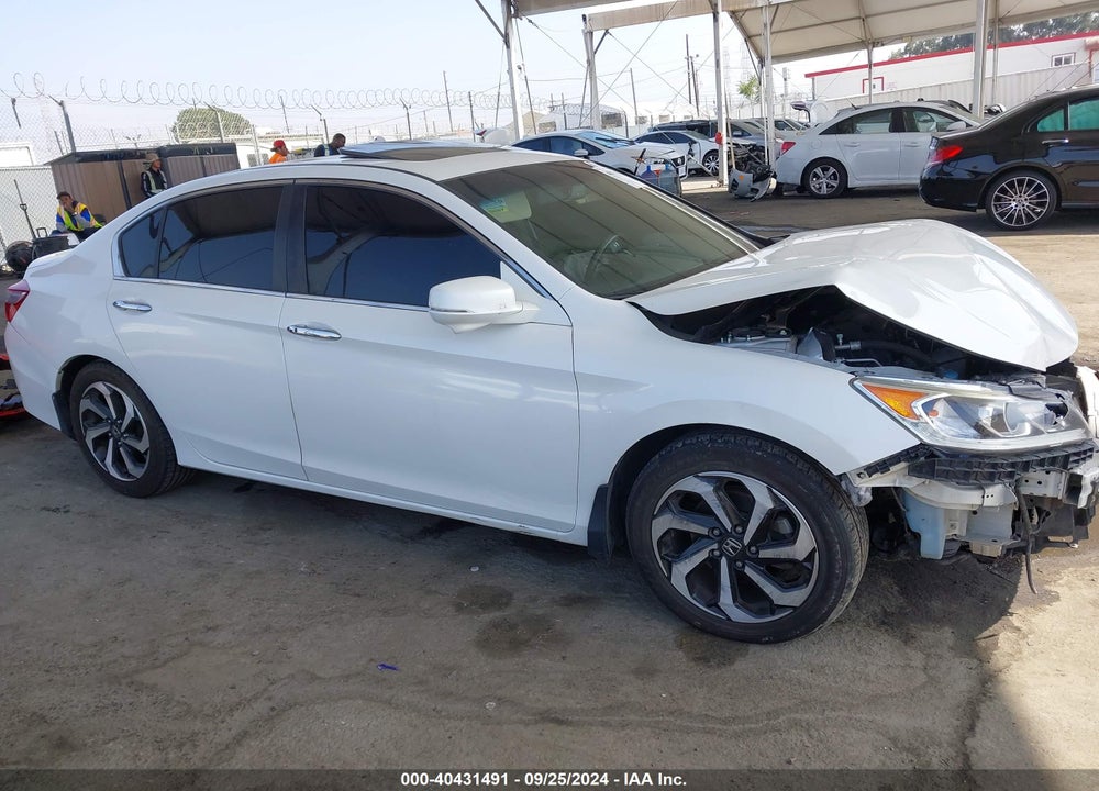 2016 HONDA ACCORD EX-L VIN: 1HGCR2F82GA077132