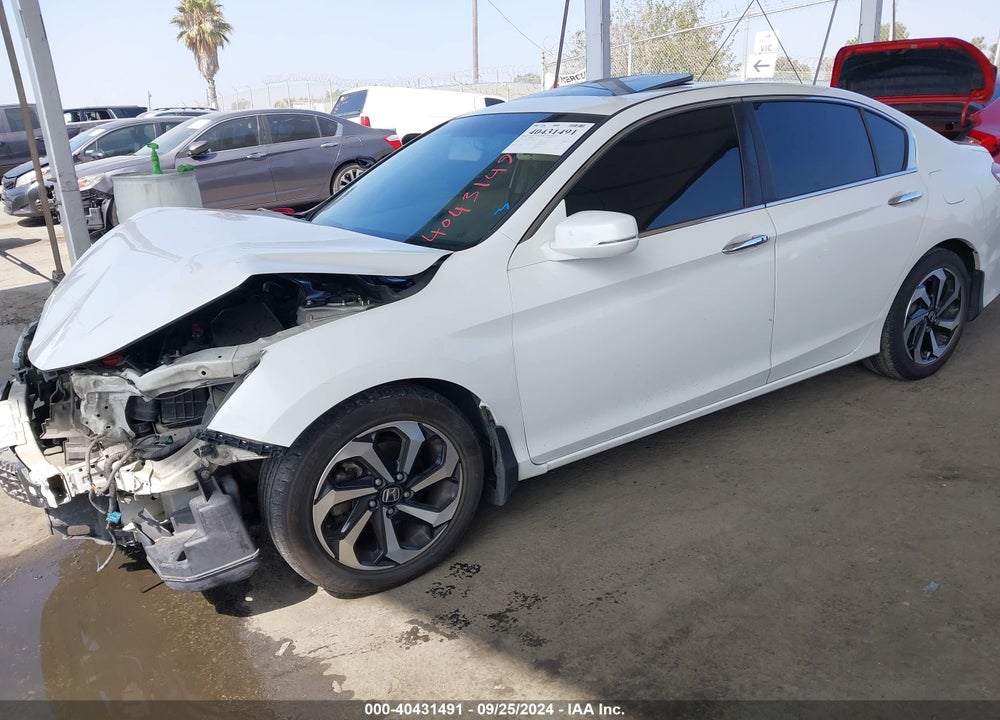 2016 HONDA ACCORD EX-L VIN: 1HGCR2F82GA077132