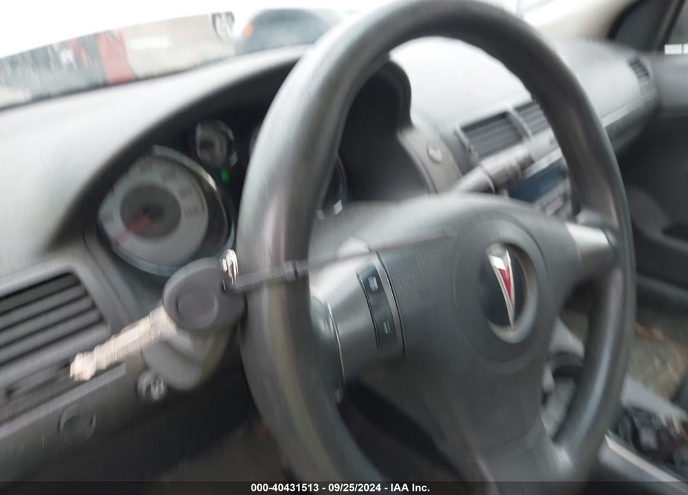 2007 PONTIAC G5 VIN: 1G2AL15F877120696
